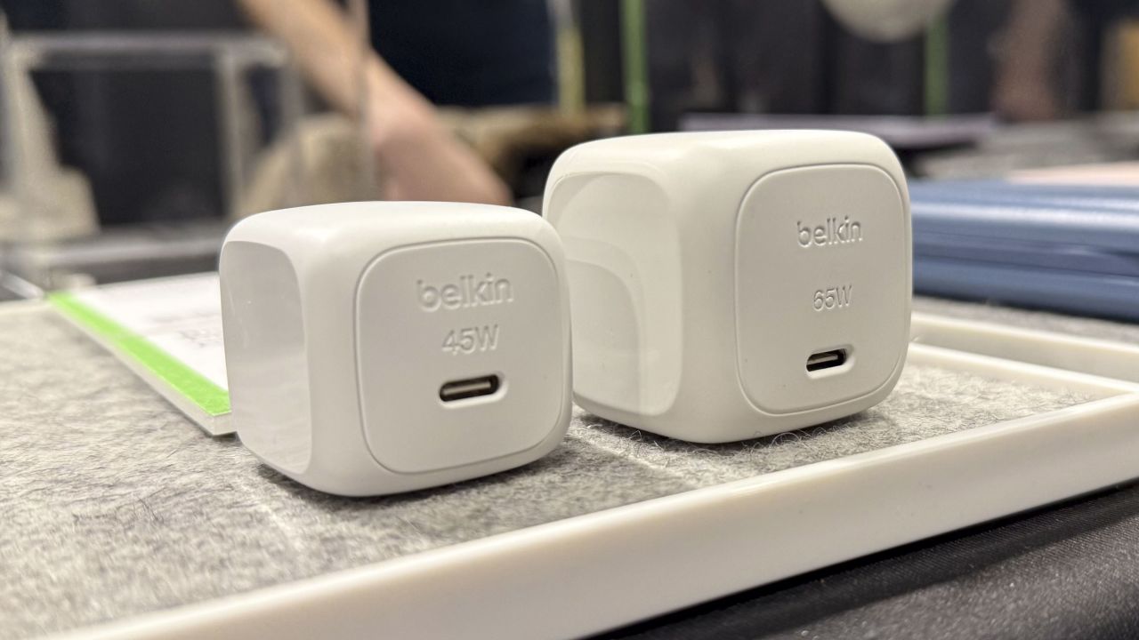 AI Art Canvas: Fraimic Canvas E Ink Display - visual representation