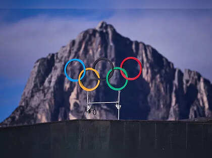 The Athletes' Perspective: How Distributed Ceremonies Affect Them - visual representation