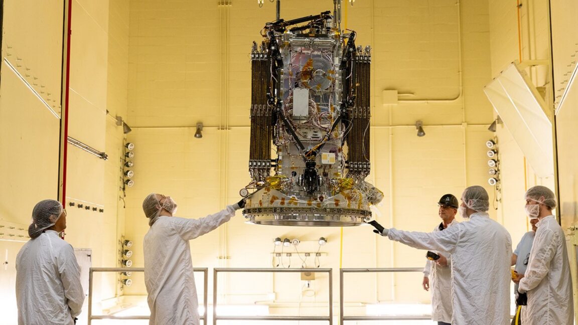 A bold satellite rescue mission came together in record time, but will it work? - Ars Technica