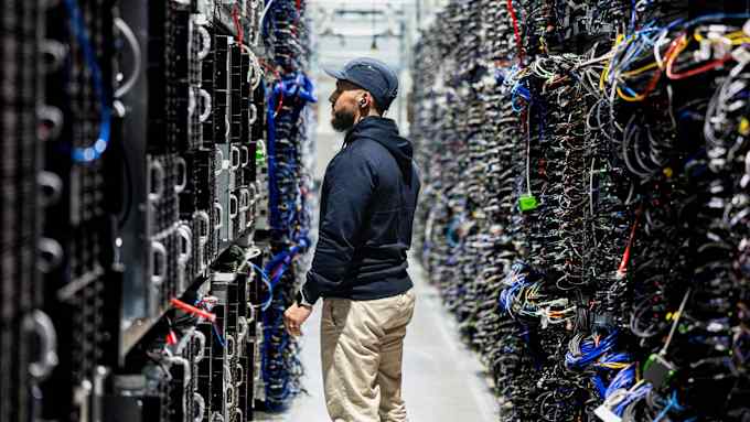 What You Should Do If You Attended Abu Dhabi Finance Week - visual representation