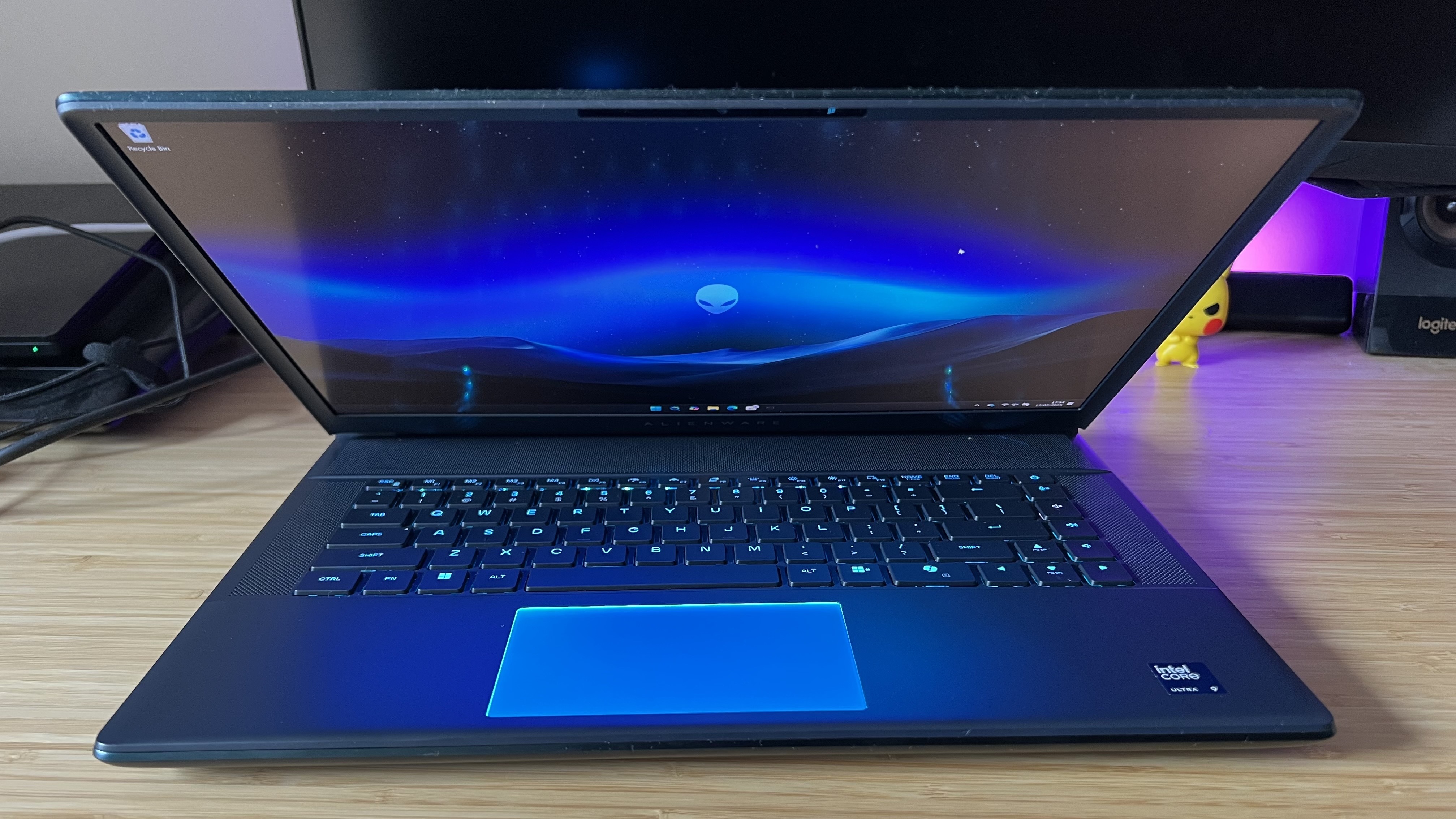 OLED on Area 51: Why This Matters for Gaming Displays - visual representation