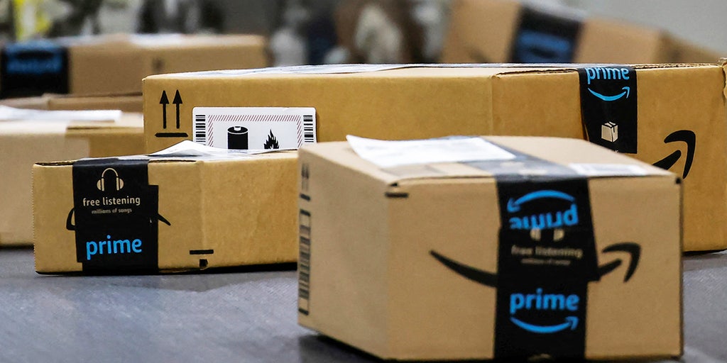 Healthcare Access in Underserved Communities - visual representation