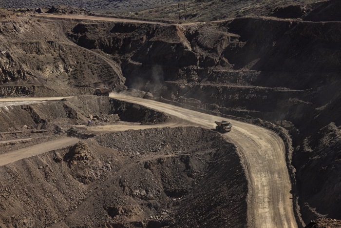 The Environmental Advantage: Water, Carbon, and Waste Reduction - visual representation