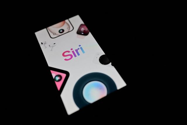 Integration Into Apple's Ecosystem: Siri Everywhere - visual representation
