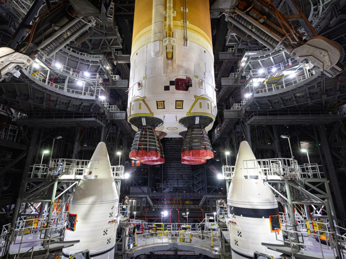 The Vehicle Assembly Building: NASA's Largest and Most Capable Processing Facility - visual representation