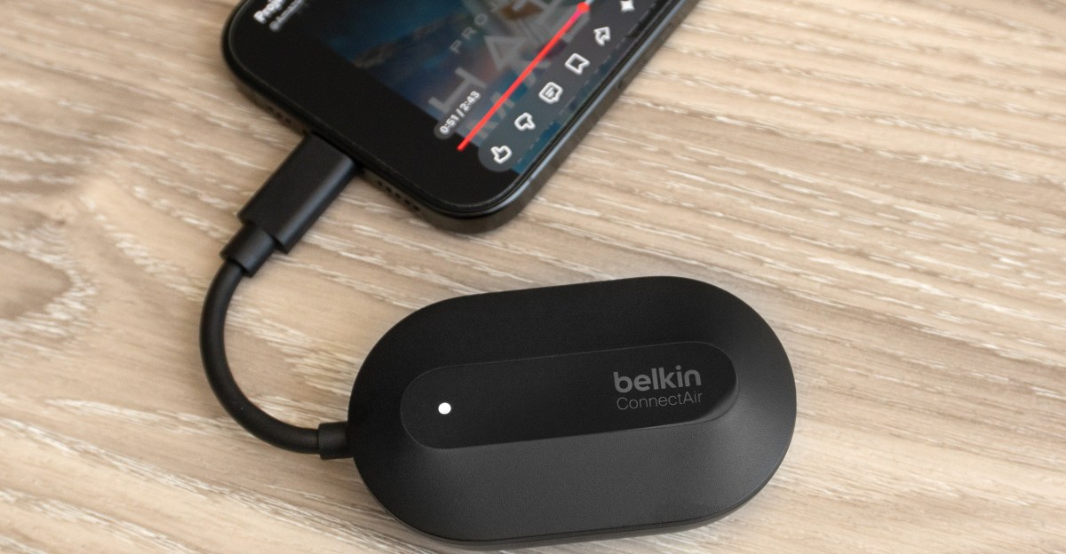 Belkin’s wireless HDMI adapter freed me from a long annoying cable when I travel | The Verge