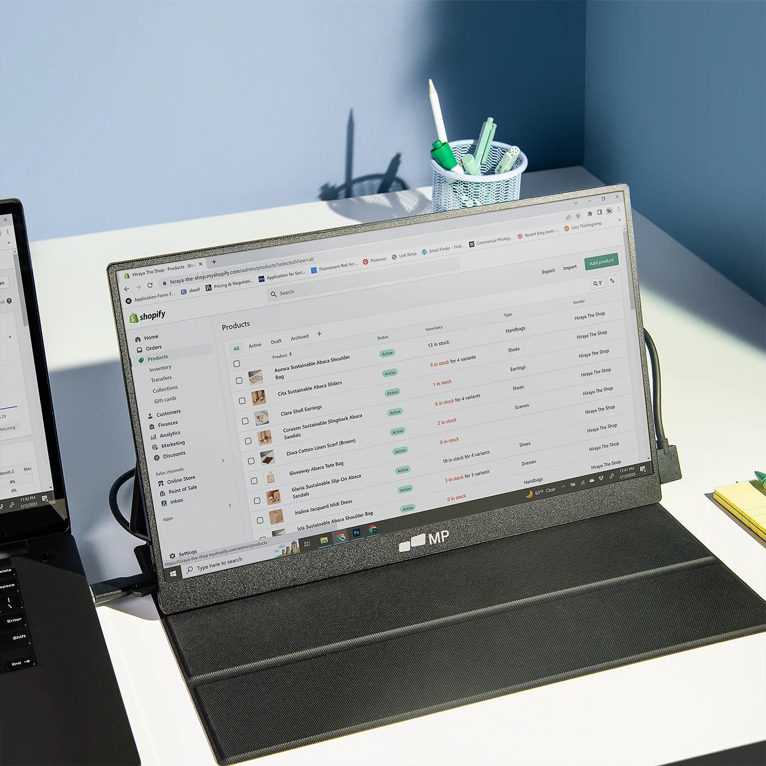 Common Mistakes People Make When Buying Portable Monitors - visual representation