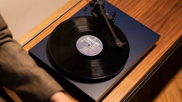 The Vinyl Format: Understanding What You're Getting - visual representation