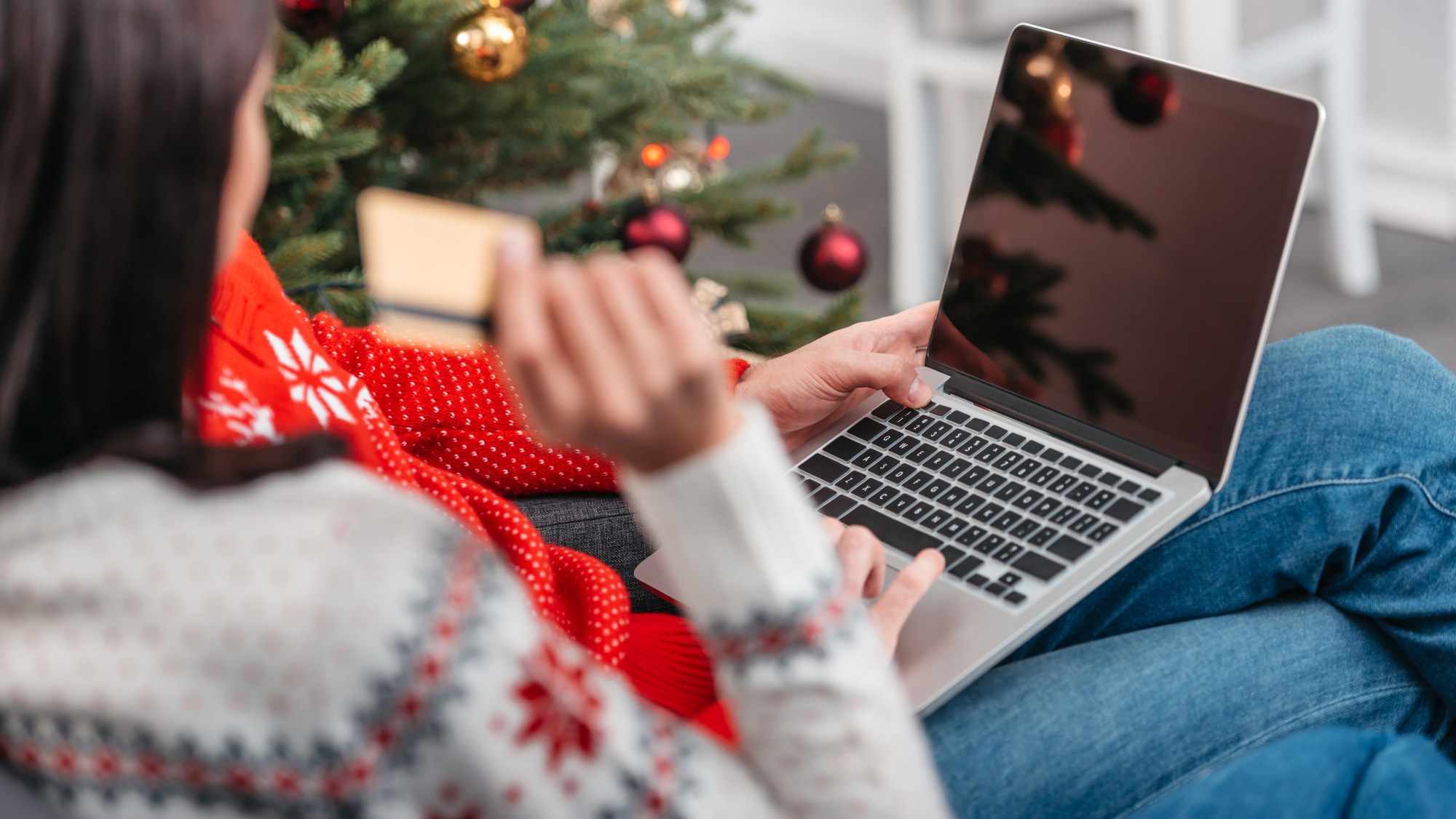 How to Track Deals Year-Round - visual representation