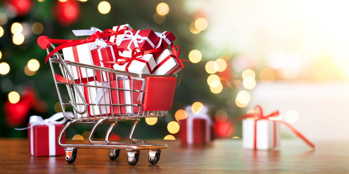 The Timeline: How Long Sales Last and When to Buy - visual representation