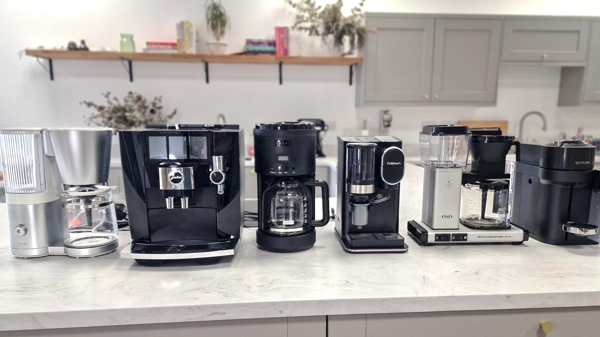 3. De'Longhi Dedica: For Espresso Enthusiasts Who Want Real Control - visual representation