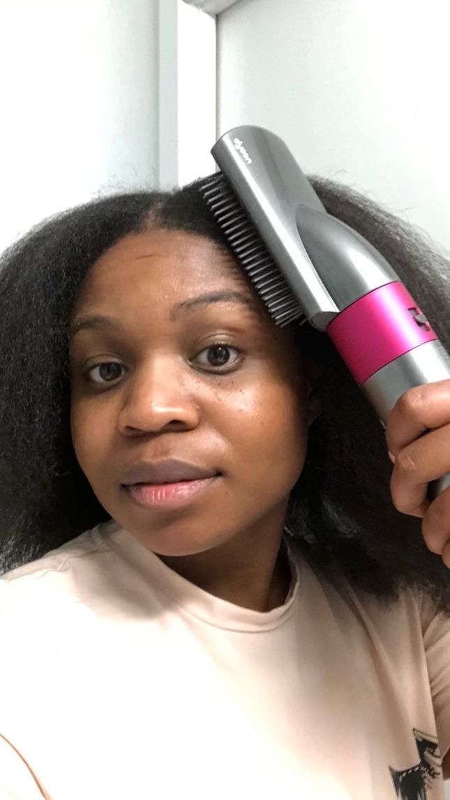Dyson Straightening Brush: The Hybrid Tool - visual representation