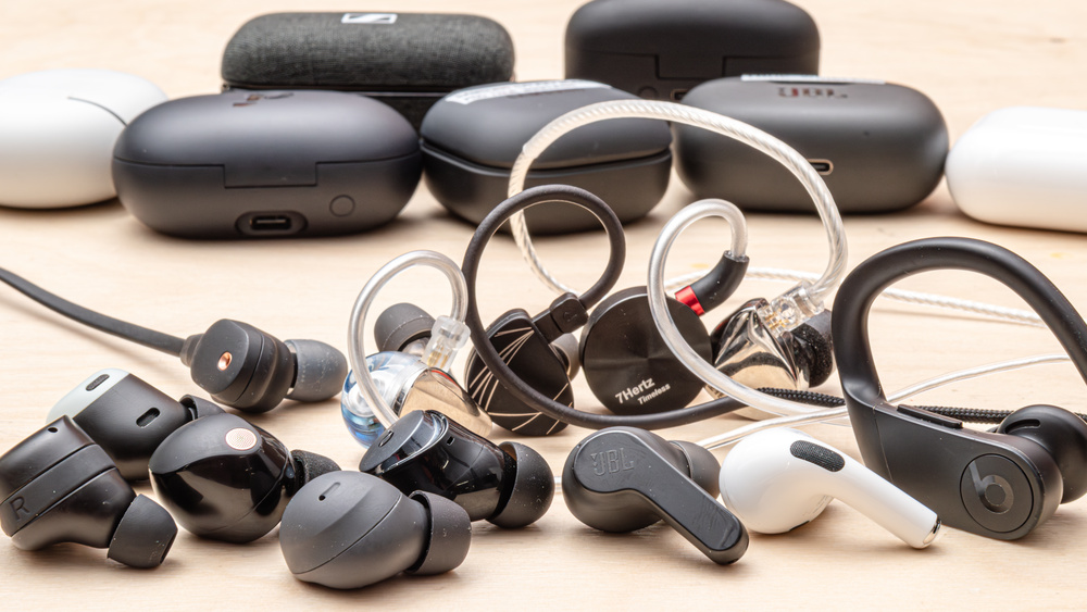 The Environmental Impact of Earbud Consumption - visual representation