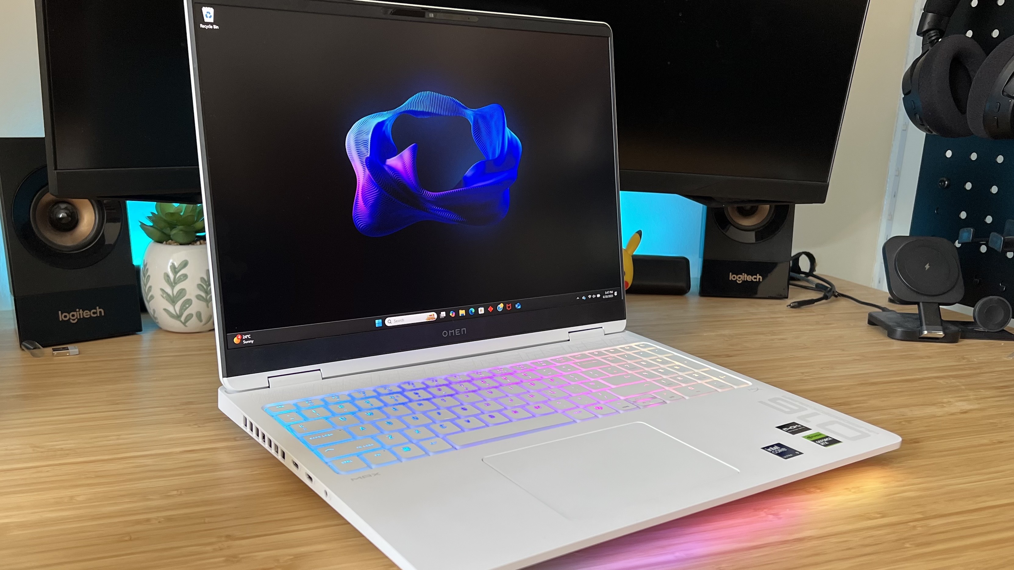 HP Omni Book Ultra 14: Durability Meets Thinness - visual representation