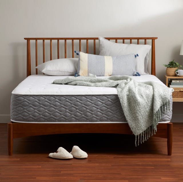 The Pillow Problem: Why Your Mattress Might Not Be Enough - visual representation