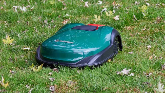 Choosing the Right Robot Mower for Your Situation - visual representation