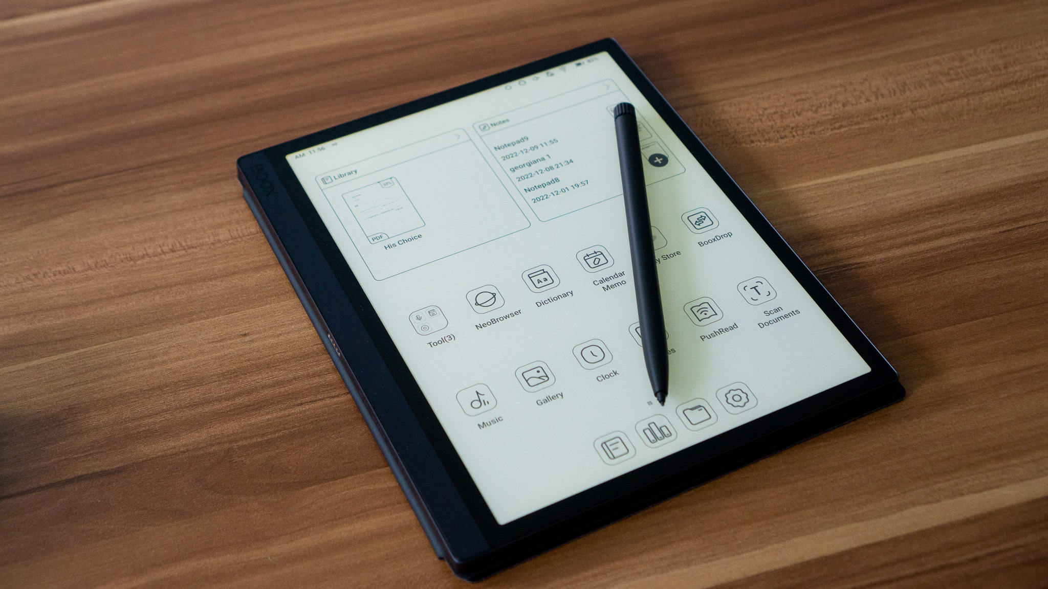 The E-Ink Advantage - visual representation
