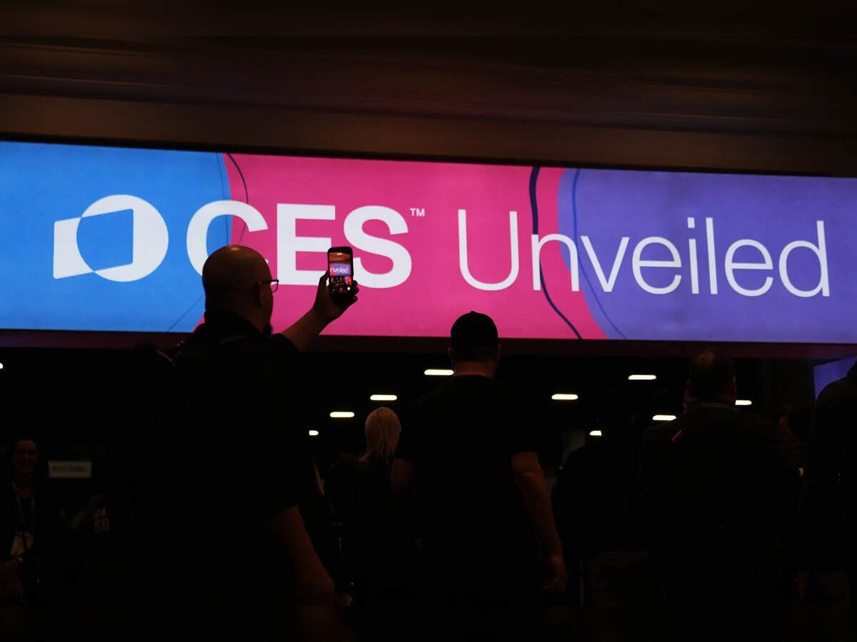 The Weird Ideas at the Margins: Why LEGO Smart Bricks Matter More Than You Think - visual representation