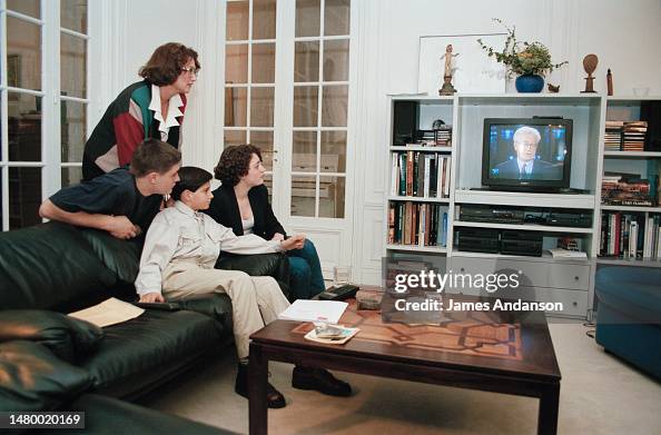 A Journey Back in Time: The '90s Channel Surfing Phenomenon - visual representation