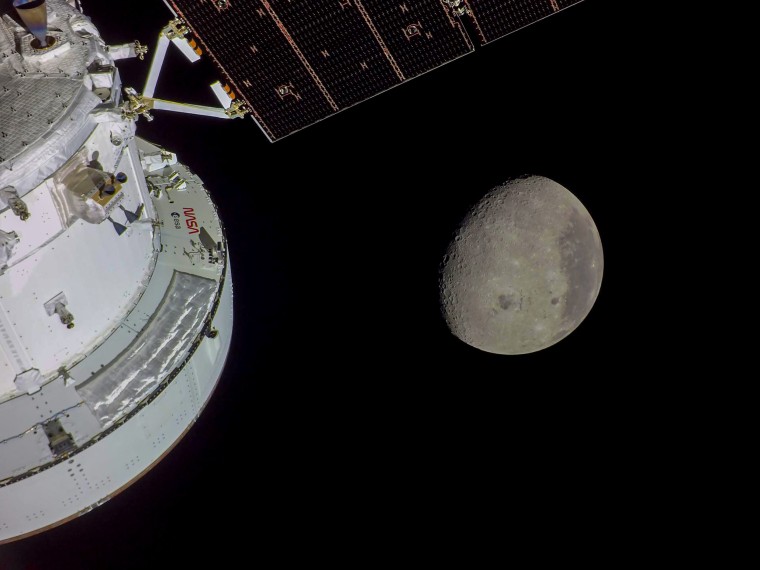 Artemis II: A Journey Beyond - contextual illustration