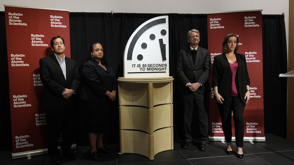 AI Development and Governance: A Systems Without Controls - visual representation