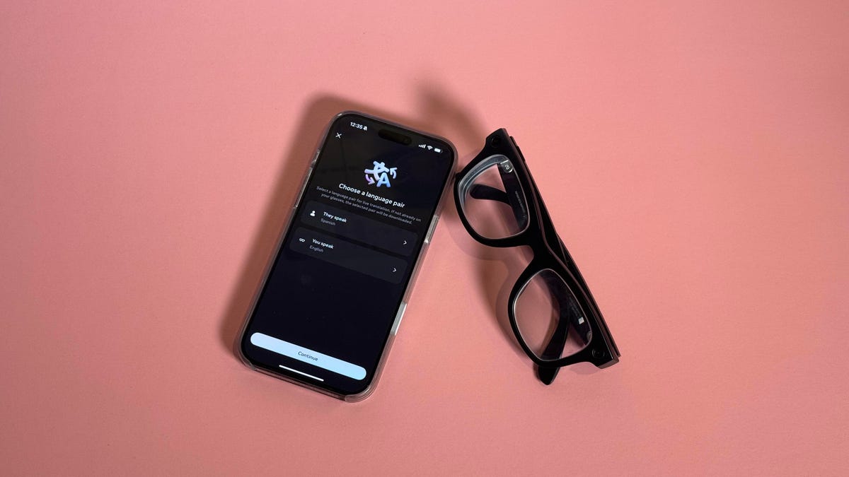 Smart Glasses: The Consumer Hardware Bet - visual representation