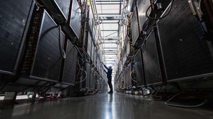 Regulatory and Sustainability Frameworks: New Requirements Adding Complexity - visual representation