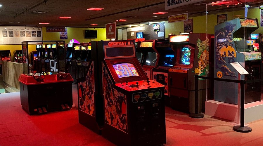 Future Trends: The Evolution of Arcades - visual representation
