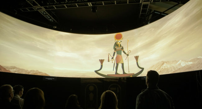 Pros of Curved Monitors - contextual illustration