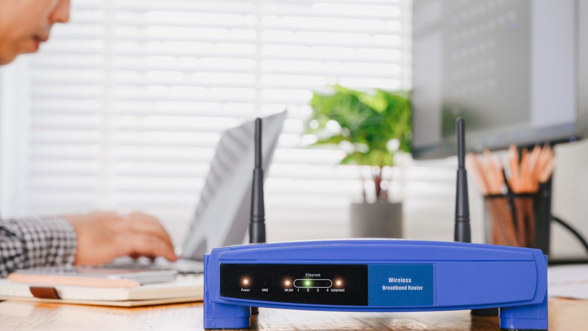 FCC imposes sweeping ban on foreign-made routers, affecting all new models - Ars Technica