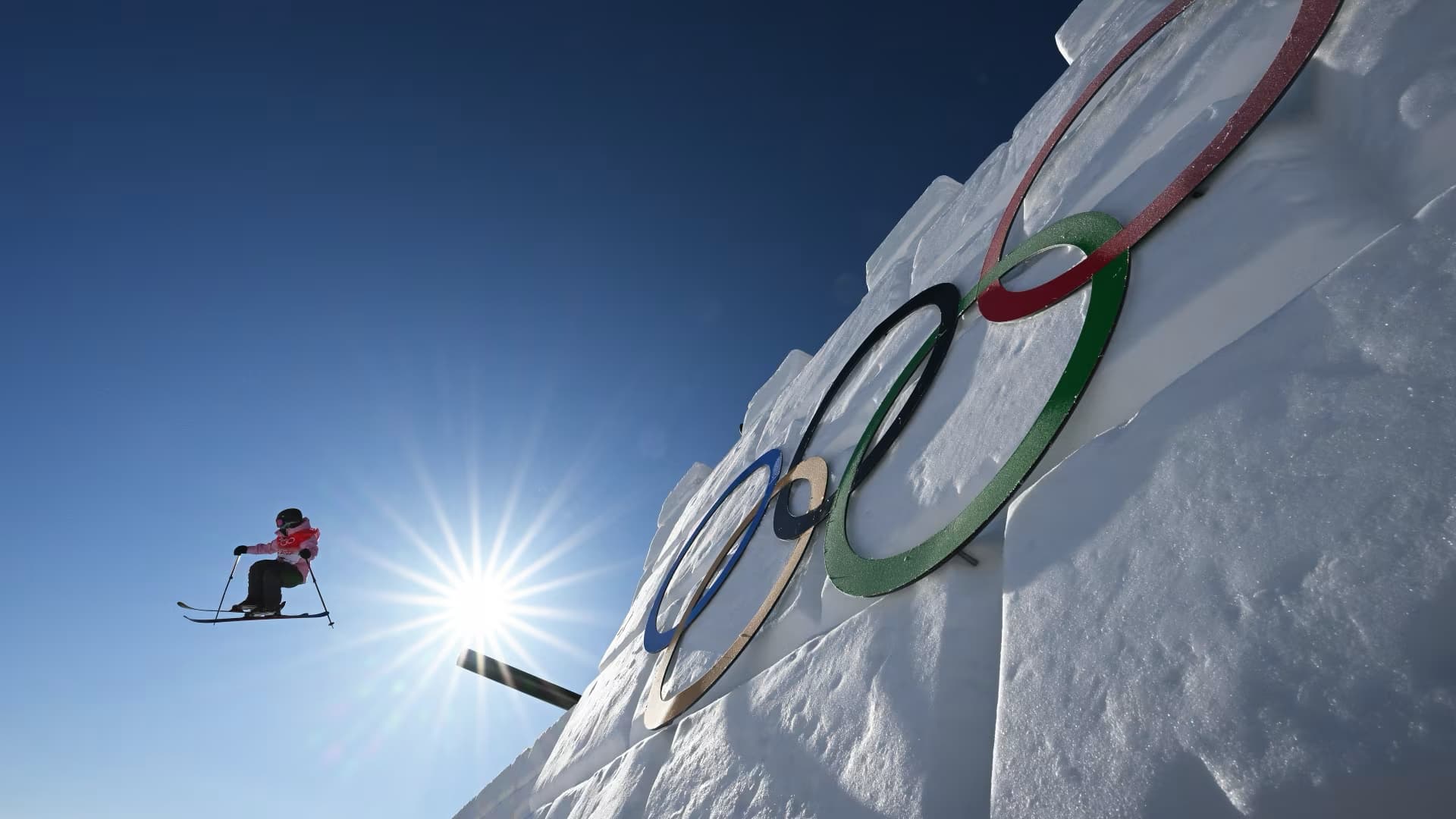 The Deeper Question: Aesthetics vs. Experience - visual representation