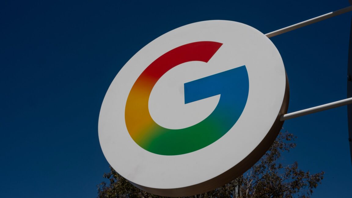 Google ordered to put clearer links in AI search and let UK publishers opt out - Ars Technica