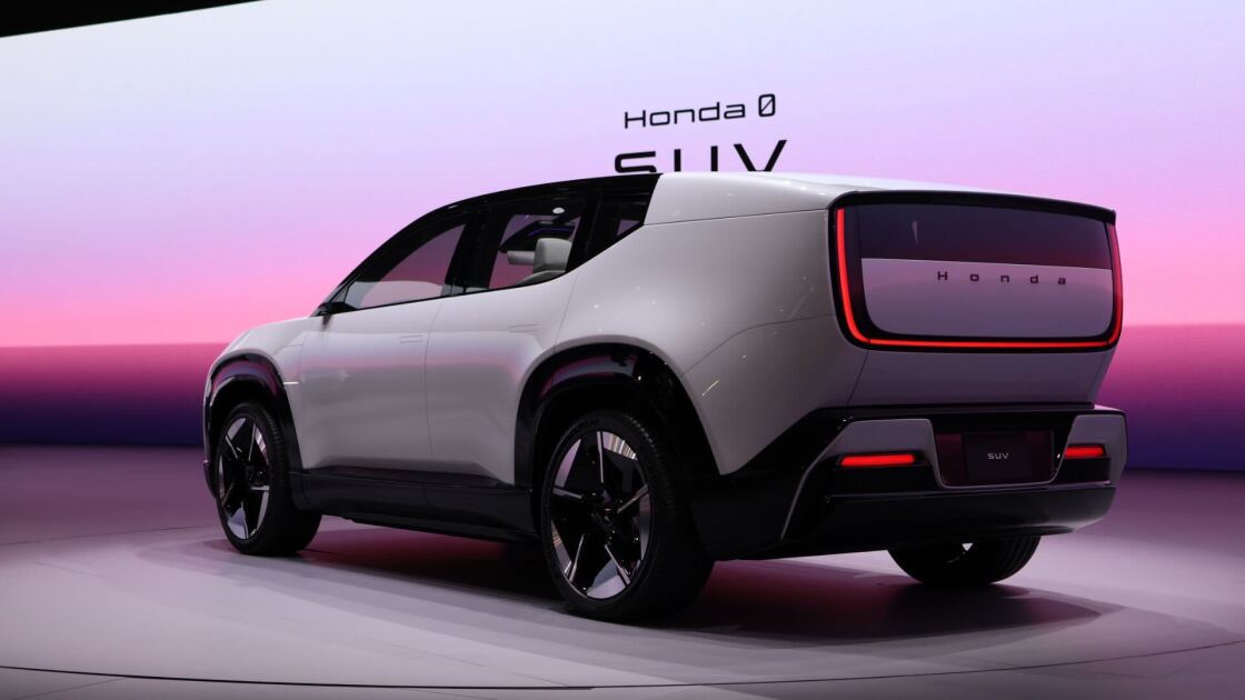 Competitive Landscape: Who Else Is Pursuing Road Safety AI? - visual representation