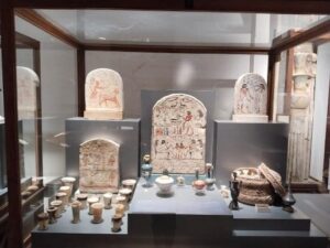 The Role of Scientific Collaboration in Curatorial Innovation - visual representation