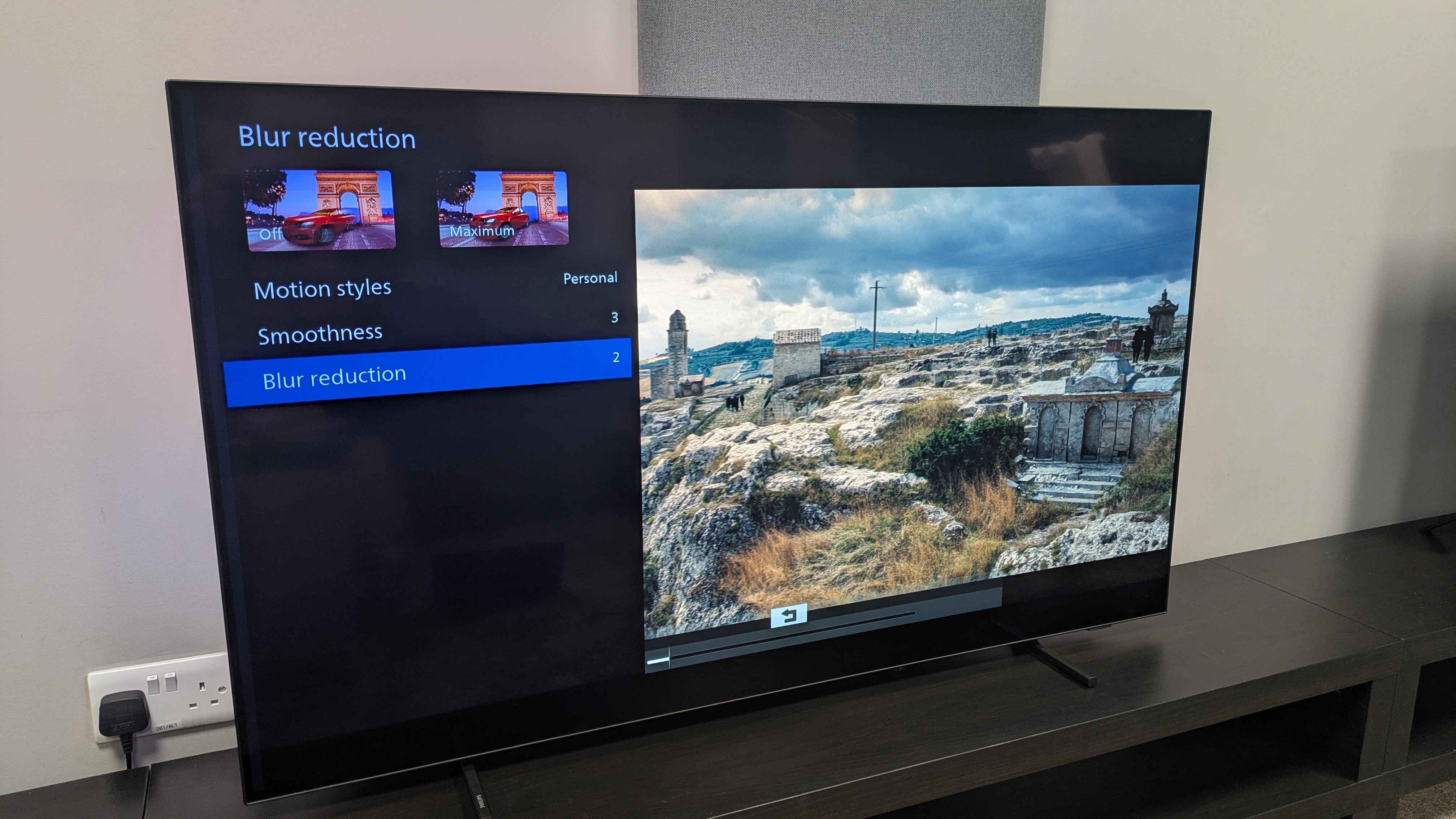 Roku, Fire TV, and Smart TV Platforms - visual representation