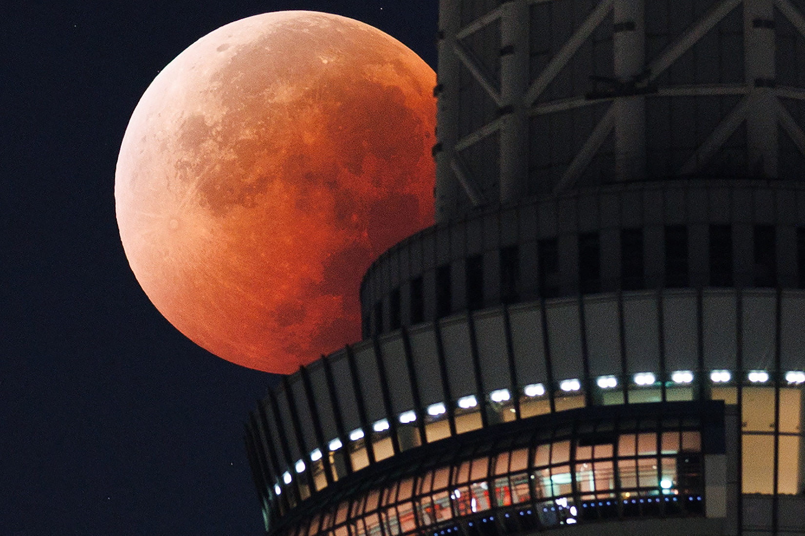 Why Lunar Eclipses Matter: More Than Just a Pretty Sight - visual representation