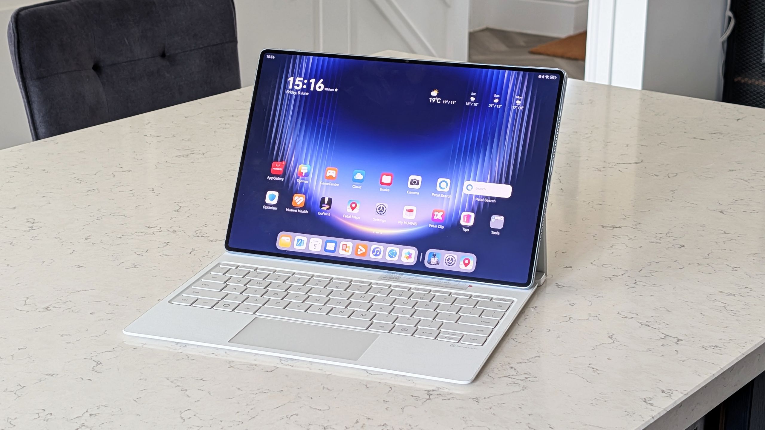 Huawei MatePad Pro Max review: brilliant, iPad Pro-rivaling hardware — but there’s one major flaw | TechRadar