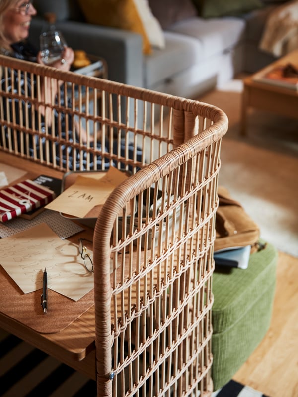 Design Inspiration: Real-World Natural Office Setups - visual representation