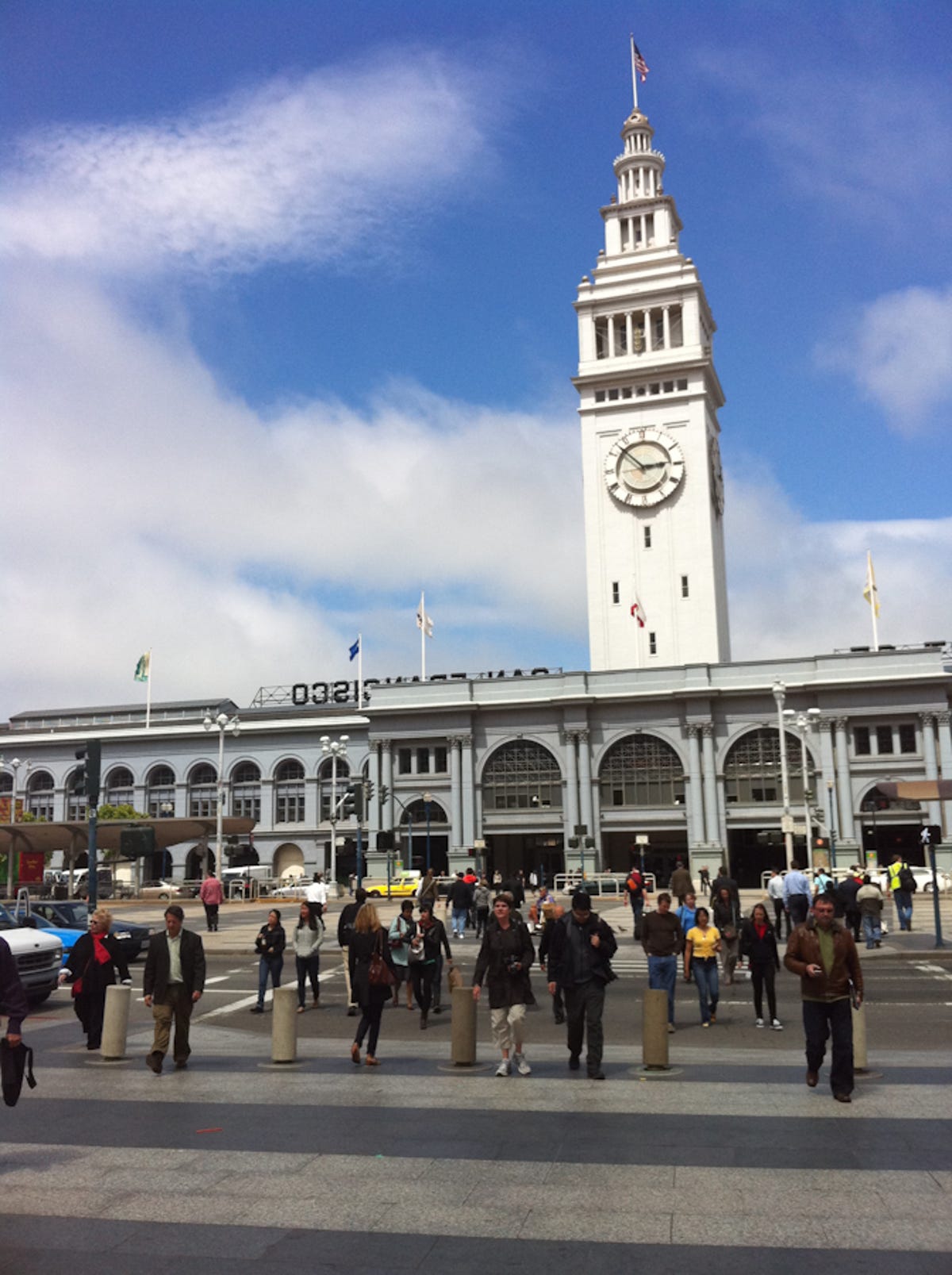 The Air-Gap Strategy: Maximum Security Approach - visual representation