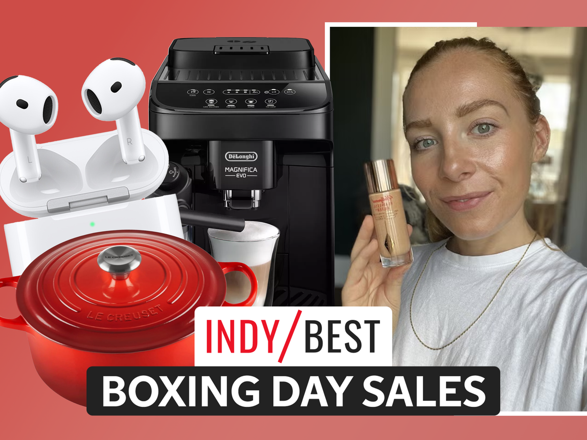 Gaming Gear: PC and Console Accessories - visual representation