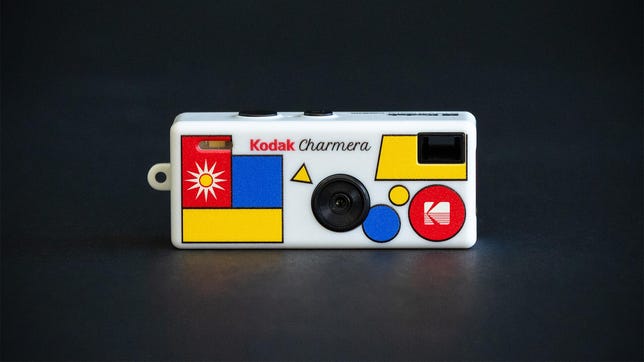 The Market Context: Why Retro Cameras Became Cool Again - visual representation