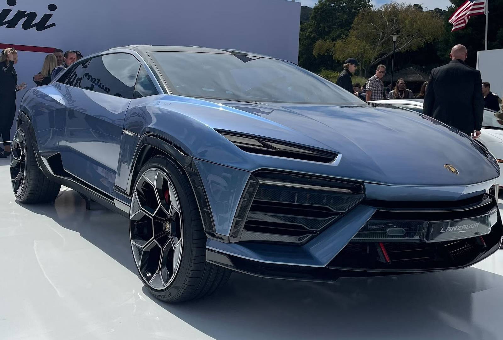 The Luxury Industry Lesson: Status and Authenticity - visual representation