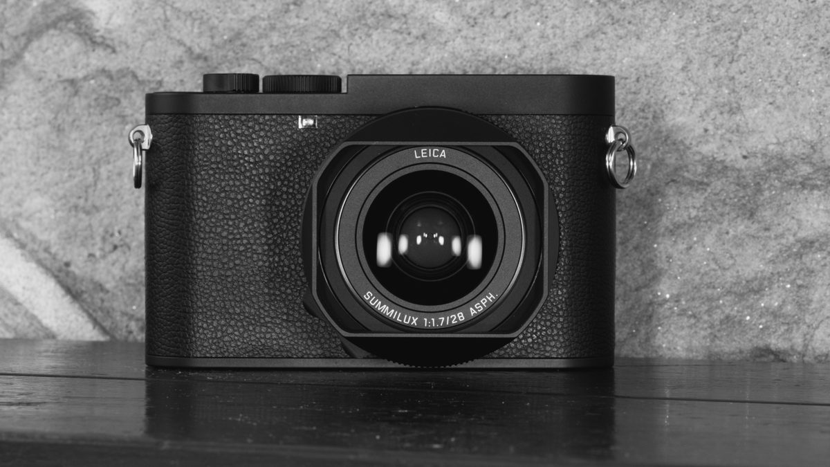 Build Quality and Design: Premium Feel, Practical Limitations - visual representation