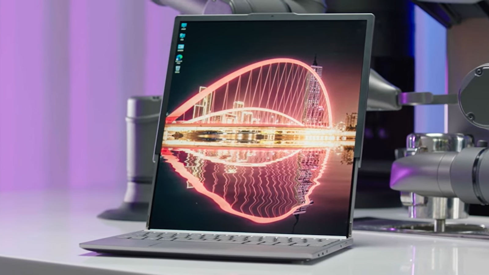 The Innovation Behind Lenovo's Expandable Screen - contextual illustration