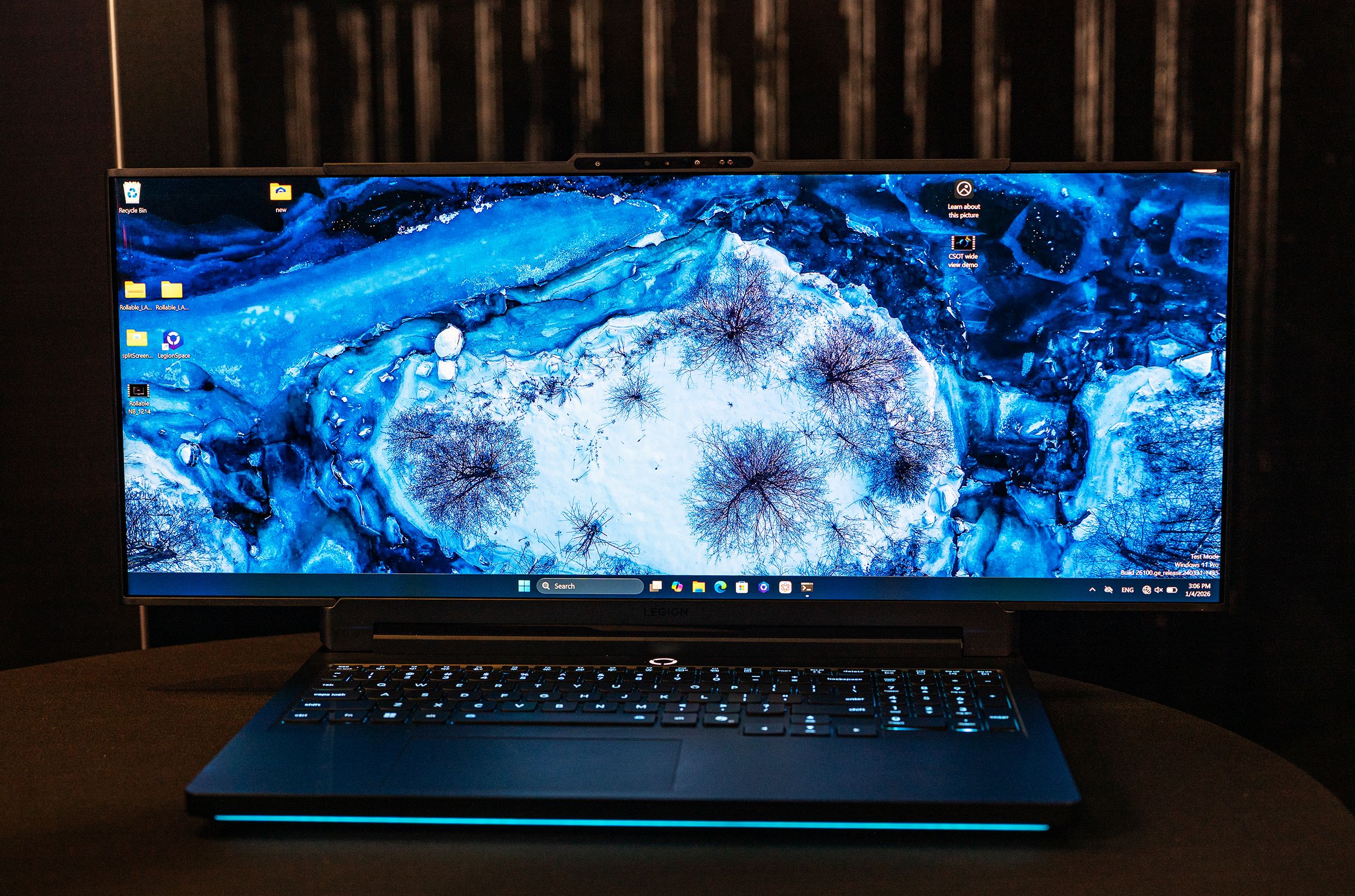 The Think Pad Rollable XD: A Different Approach to Vertical Expansion - visual representation