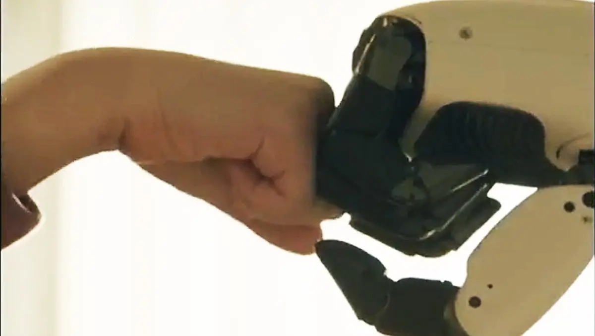 How CLOi D Differs from Previous LG Home Robots - visual representation