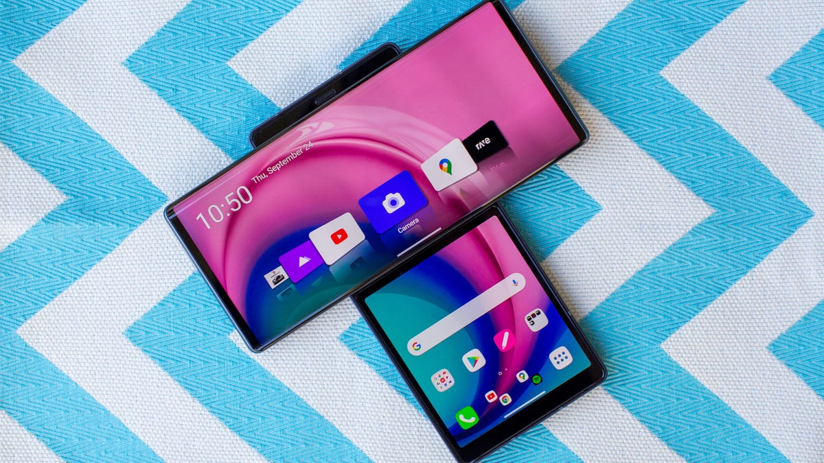 Camera Performance: Competent Flagship Optics - visual representation