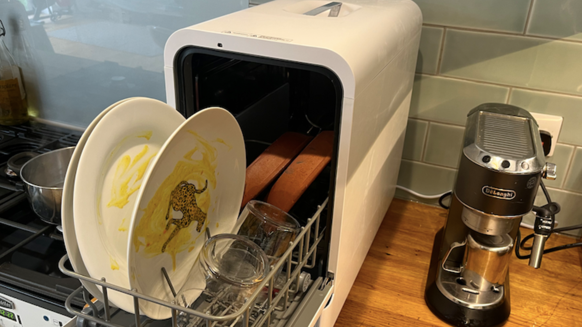 Real-World Testing: Van Life and Tiny Home Scenarios - visual representation