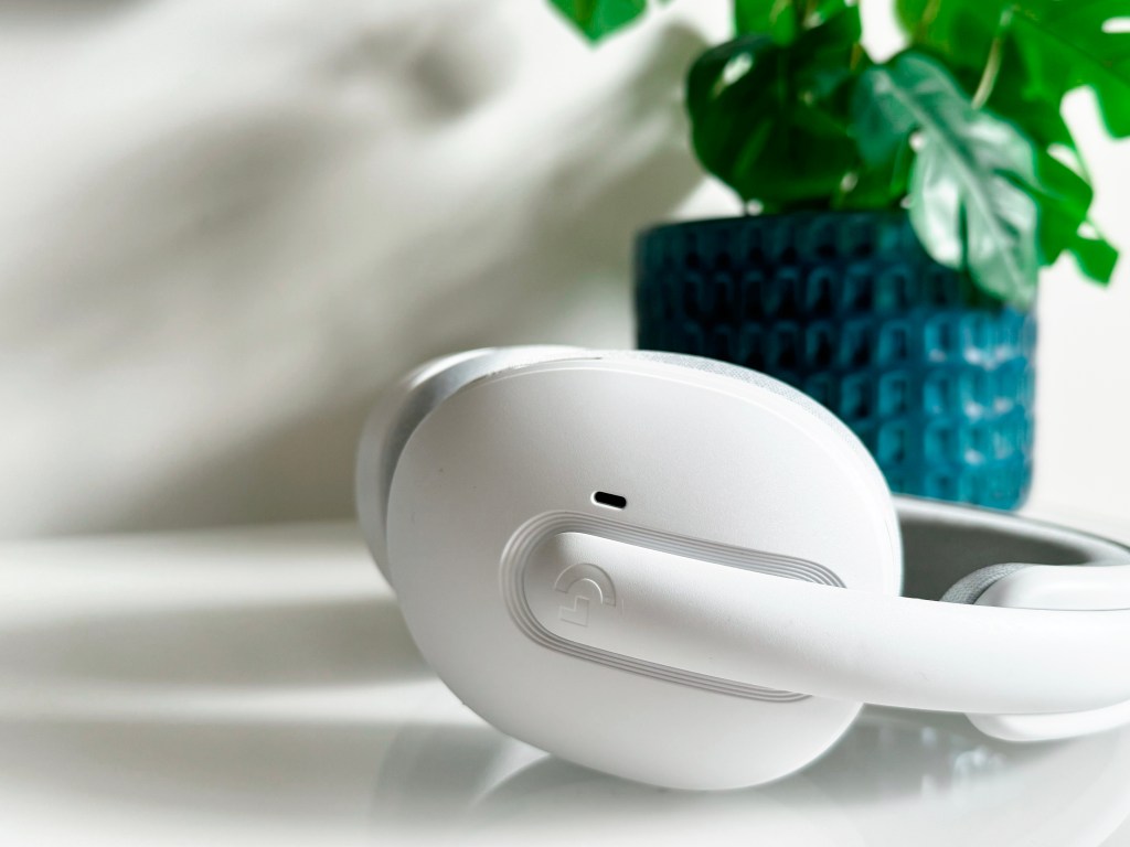 Is This the Right Headset for You? - visual representation