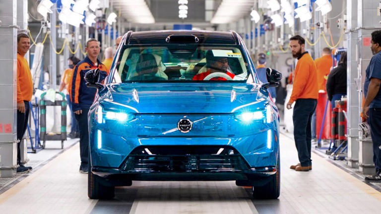 Regulatory and Legal Frameworks Post-Bankruptcy - visual representation